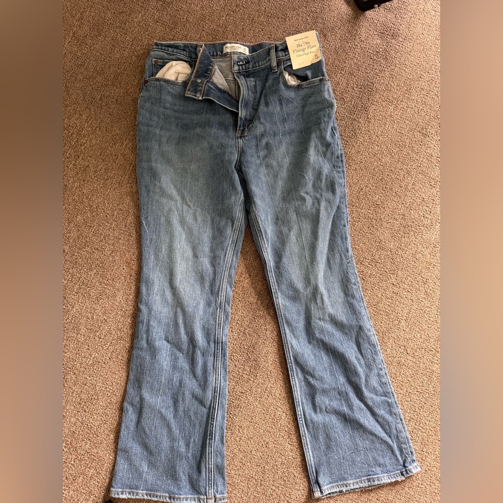 Abercrombie & Fitch ’70s Vintage Flare Jeans – Ultra High Rise, Size 31/12S